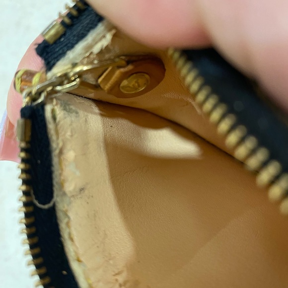 Louis Vuitton White Monogram Multicolor Key Pochette Cles Keychain - Picture 8 of 8